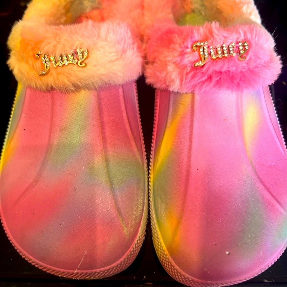 Juicy Couture Clogs